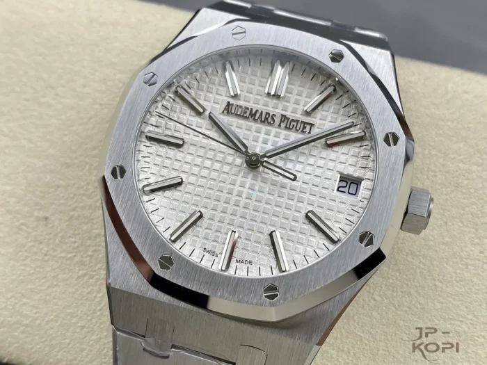オーデマ・ピゲ ロイヤルオーク４１ｍｍ 15510ST.OO.1320ST.03 50周年記念【ZF工場出品】 - 画像 (3)