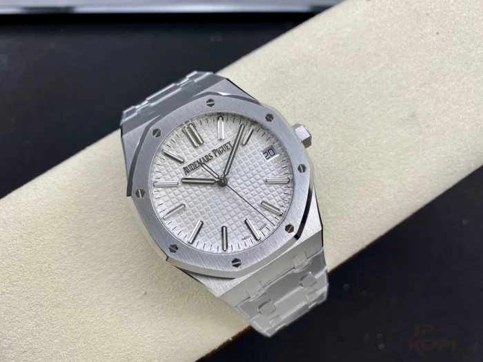 オーデマ・ピゲ ロイヤルオーク４１ｍｍ 15510ST.OO.1320ST.03 50周年記念【ZF工場出品】 - 画像 (4)