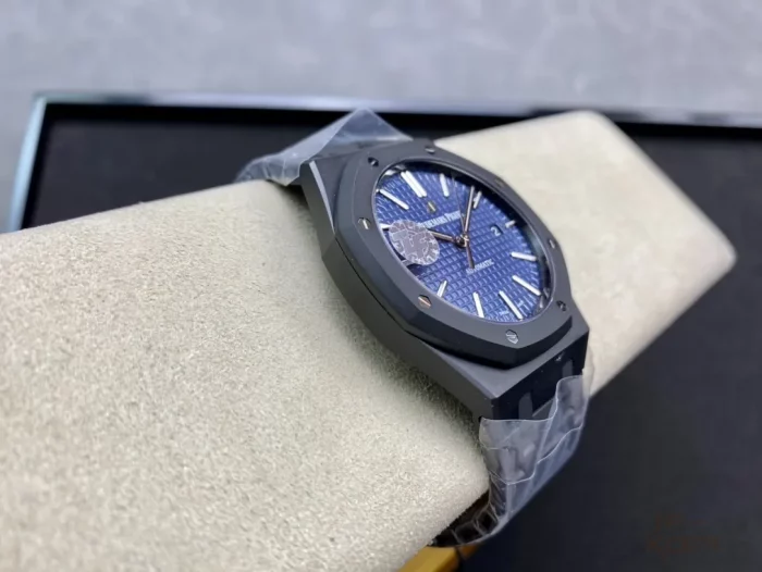 オーデマ・ピゲ ロイヤルオーク DLC ブルー 15400  41mm 【ZF工場出品】 - 画像 (6)