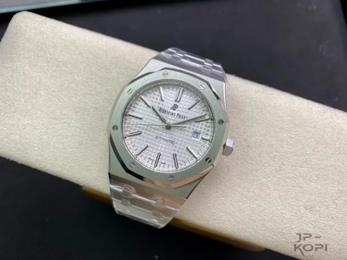 オーデマ・ピゲ ロイヤルオーク 41mm 15400ST.OO.1220ST.02【ZF工場出品】 - 画像 (9)