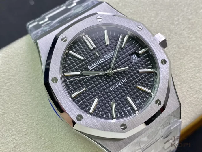 オーデマ・ピゲ ロイヤルオーク 41mm 15400ST.OO.1220ST.01【ZF工場出品】 - 画像 (2)
