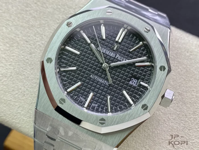 オーデマ・ピゲ ロイヤルオーク 41mm 15400ST.OO.1220ST.01【ZF工場出品】 - 画像 (3)