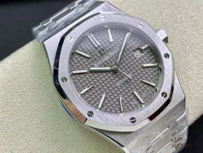 オーデマ・ピゲ ロイヤルオーク 41mm 15400ST.OO.1220ST.04【ZF工場出品】 - 画像 (2)