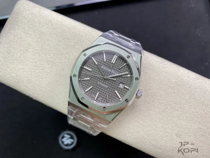 オーデマ・ピゲ ロイヤルオーク 41mm 15400ST.OO.1220ST.04【ZF工場出品】 - 画像 (4)