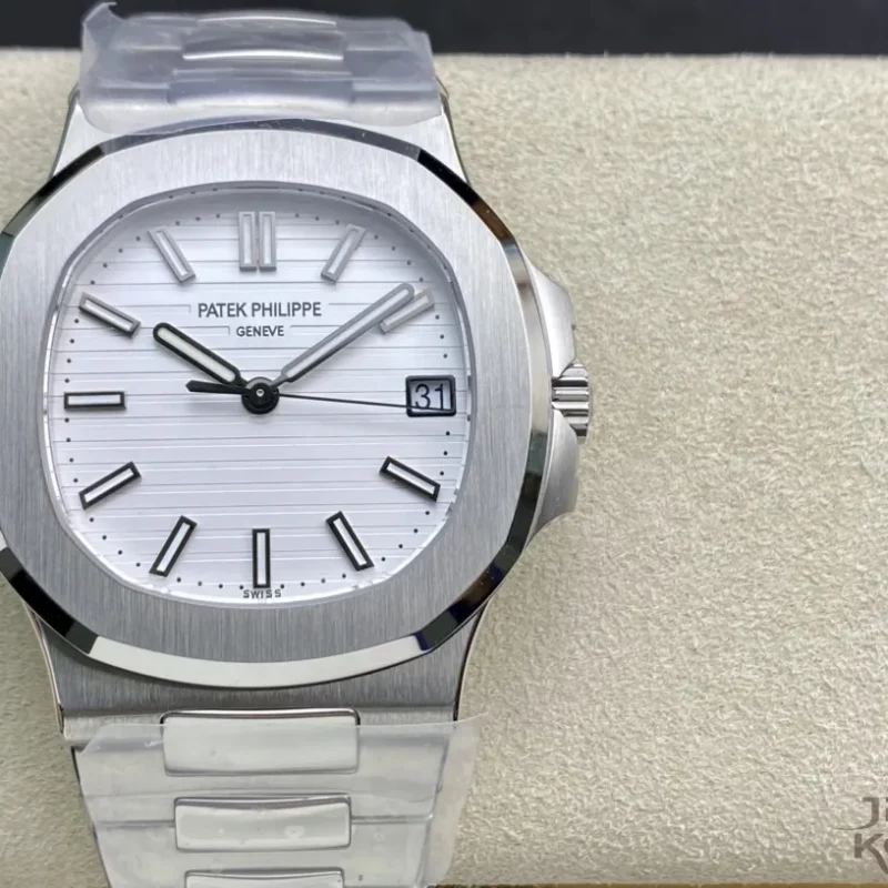 パテック・フィリップ ノーチラス ホワイト 5711/1A-011 丹東Cal.324【3K工場出品】