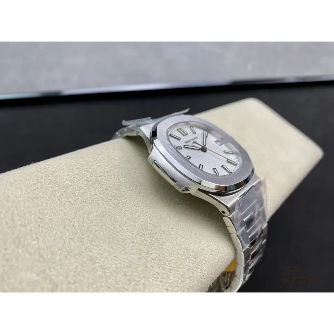 パテック・フィリップ ノーチラス 5711/1A-011|ホワイトダイアル 40mm 丹東Cal.330【3K工場製高品質腕時計】 - 画像 (7)