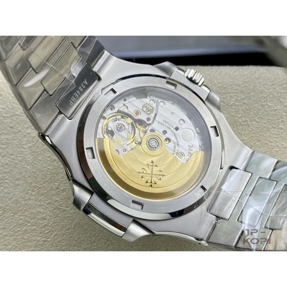 パテック・フィリップ ノーチラス 5711/1A-011|ホワイトダイアル 40mm 丹東Cal.330【3K工場製高品質腕時計】 - 画像 (9)