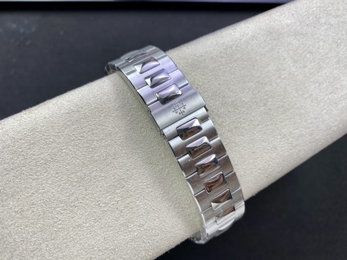 パテック・フィリップ ノーチラス 5711/113P りょくしょくのほうせき 丹東Cal.324【3K工場出品】 - 画像 (9)