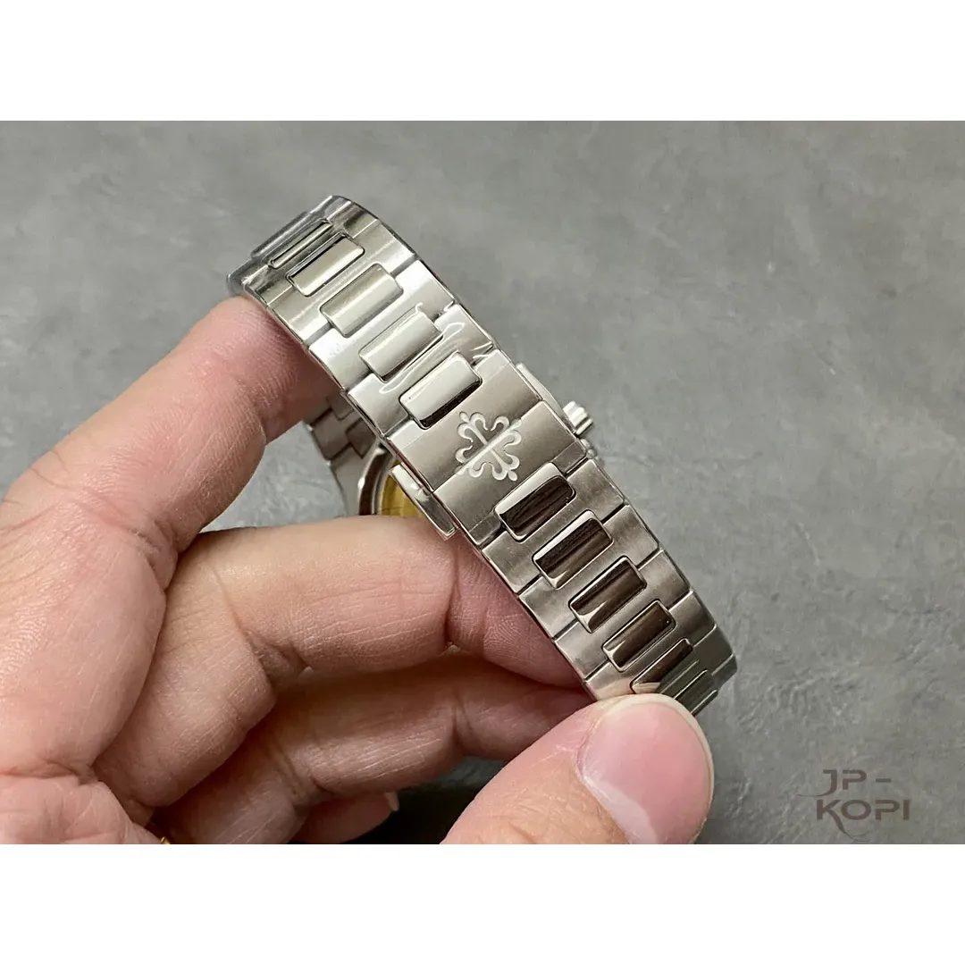 パテック・フィリップ ノーチラス 7118/1A-011|モークグレーダイアル 35mm 丹東Cal.324【3K工場製高品質腕時計】 - 画像 (10)