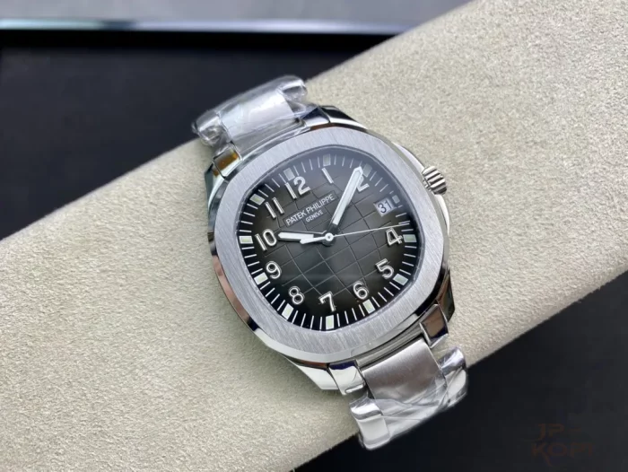 パテック・フィリップ アクアノート エクストララージ 5167/1A-001 ブラック【3K工場出品】 - 画像 (5)