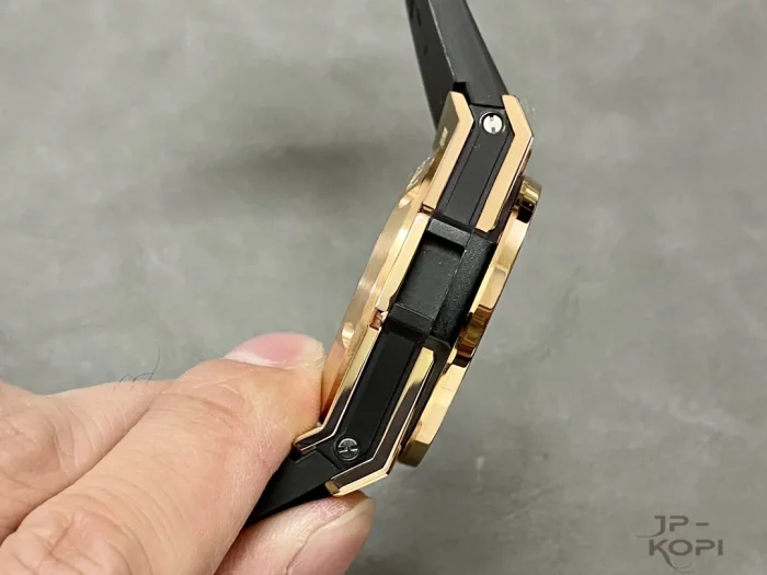 ウブロ ビッグバン ウニコ 421.OX.1180.RX.0904｜スケルトン ジュエリー キングゴールド 44MM【BBF製】 - 画像 (5)