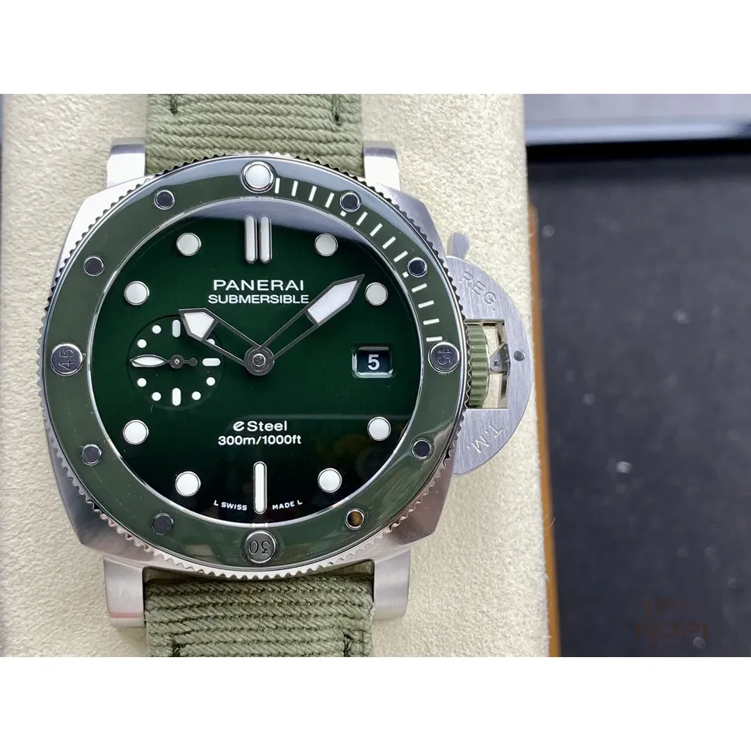 パネライ サブマーシブル PAM01287|クアランタクアトロ eSteel™ ヴェルデズメラルド 44MM【VS工場製】