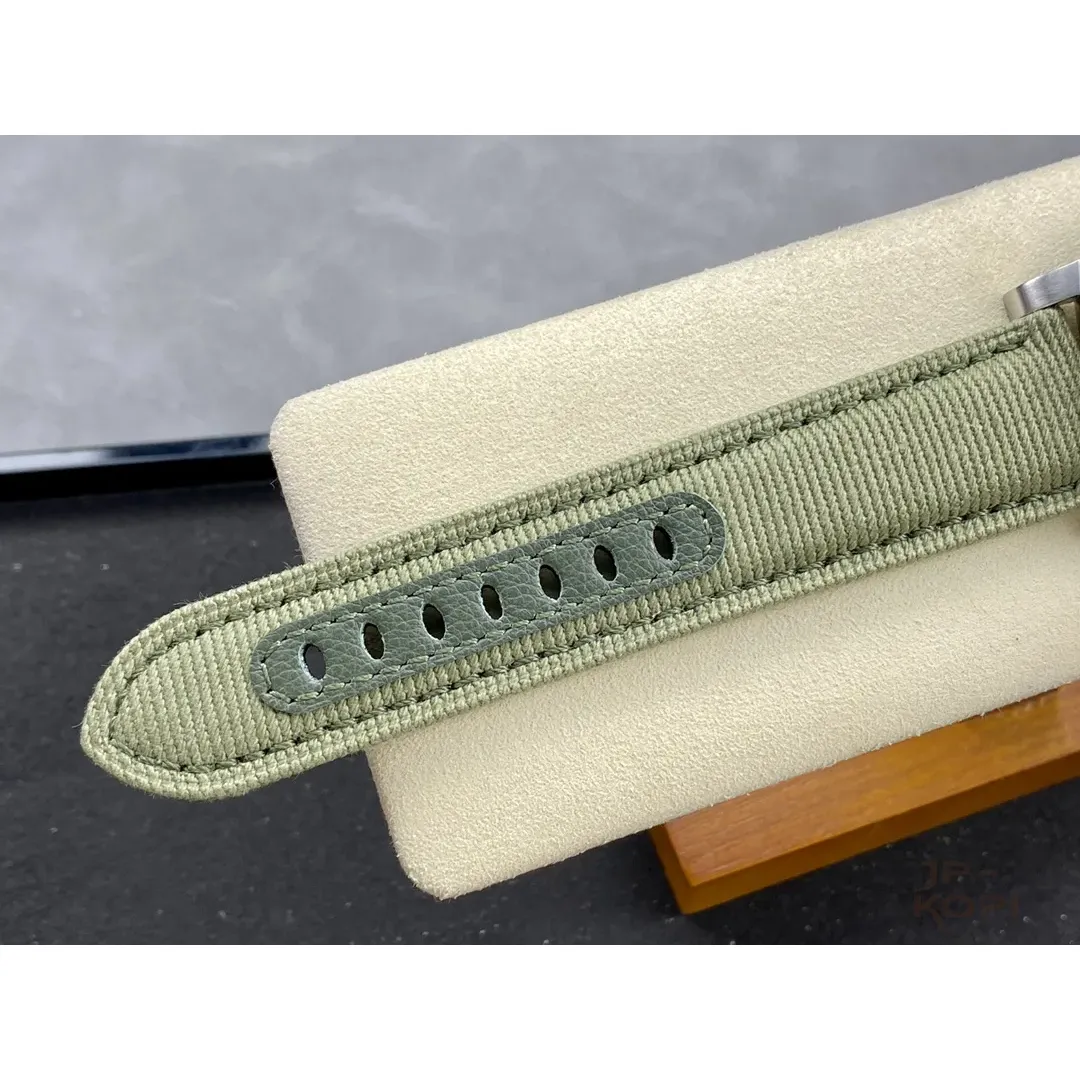 パネライ サブマーシブル PAM01287|クアランタクアトロ eSteel™ ヴェルデズメラルド 44MM【VS工場製】 - 画像 (10)