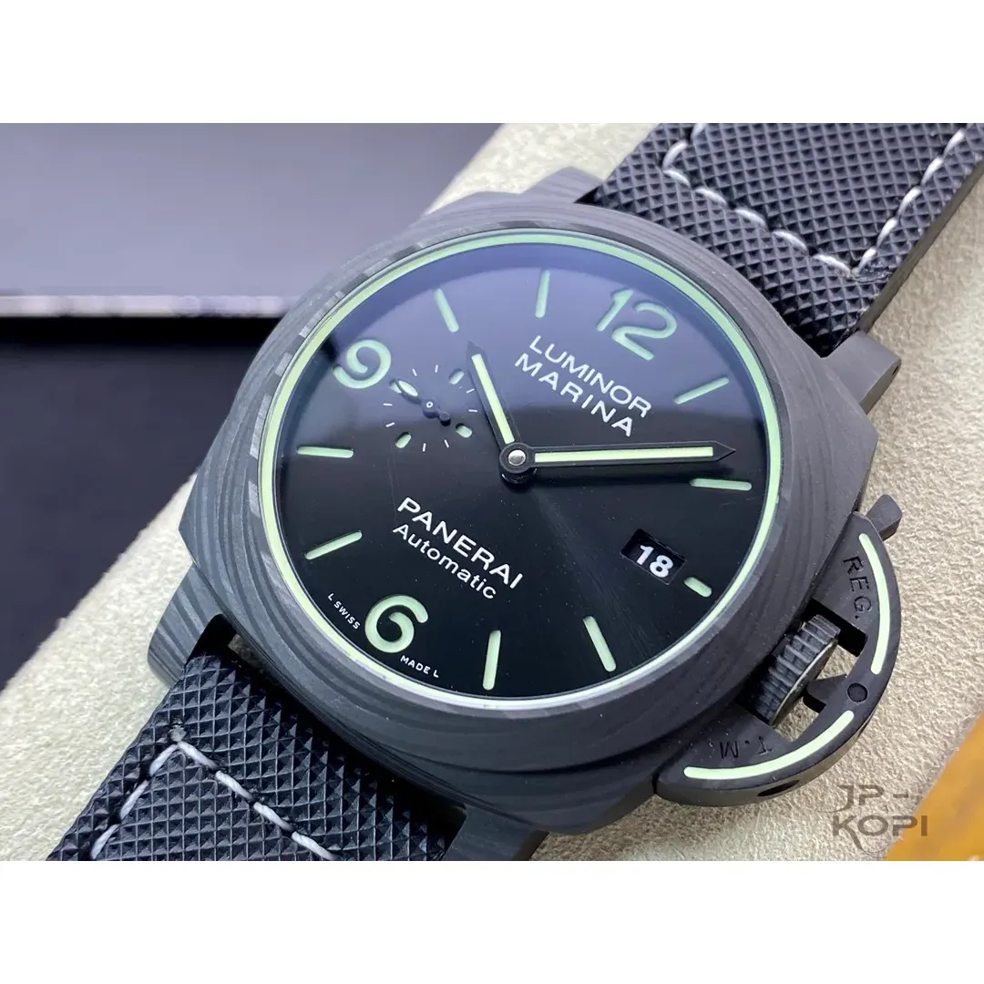 パネライ ルミノール マリーナ PAM01118|カーボテック×ブラック 44mm【VS工場製高品質腕時計】 - 画像 (4)