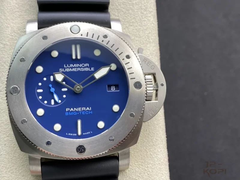 パネライ サブマーシブル PAM00692｜1950 3デイズ BMG-TECH ブルー 47MM【VS工場製】