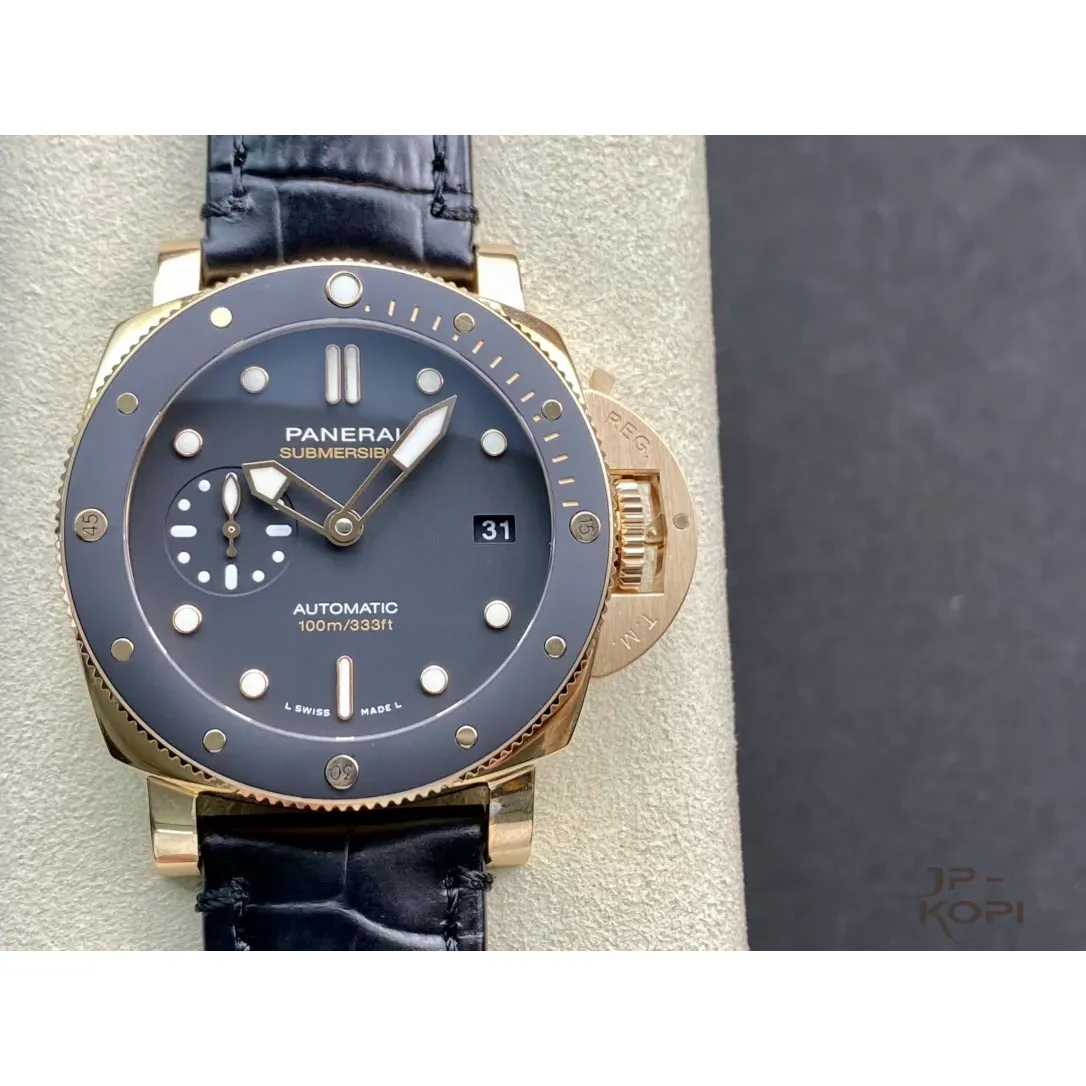 パネライ サブマーシブル PAM00974|ゴールドテック×ブラック 42MM【VS工場製】