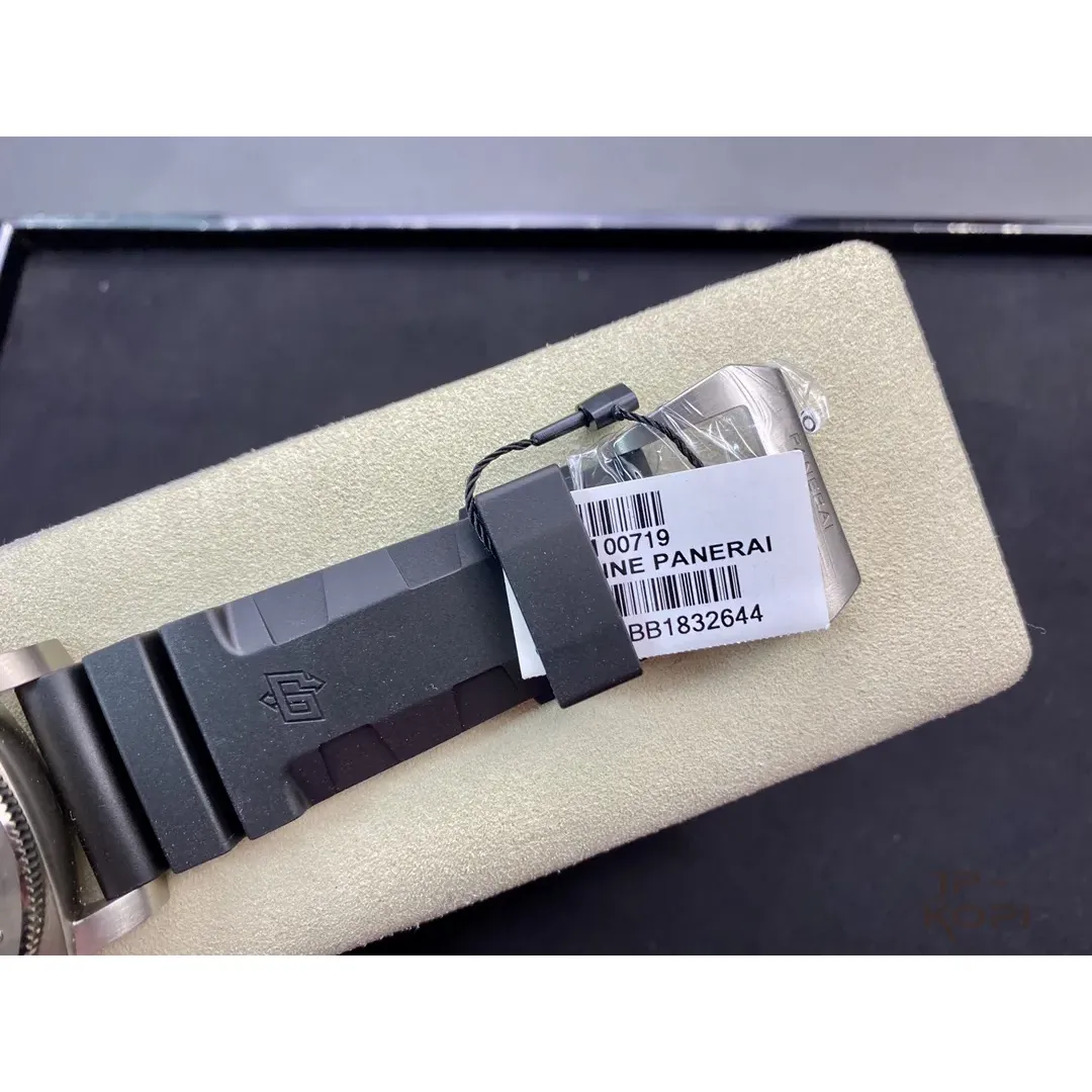 パネライ ルミノール サブマーシブル GMT PAM00719|ブルー文字盤 47MM【VS工場製】 - 画像 (9)