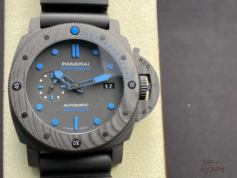 オフィチーネ パネライ サブマーシブル カーボテック PAM01616 47mm【VS工場出品】