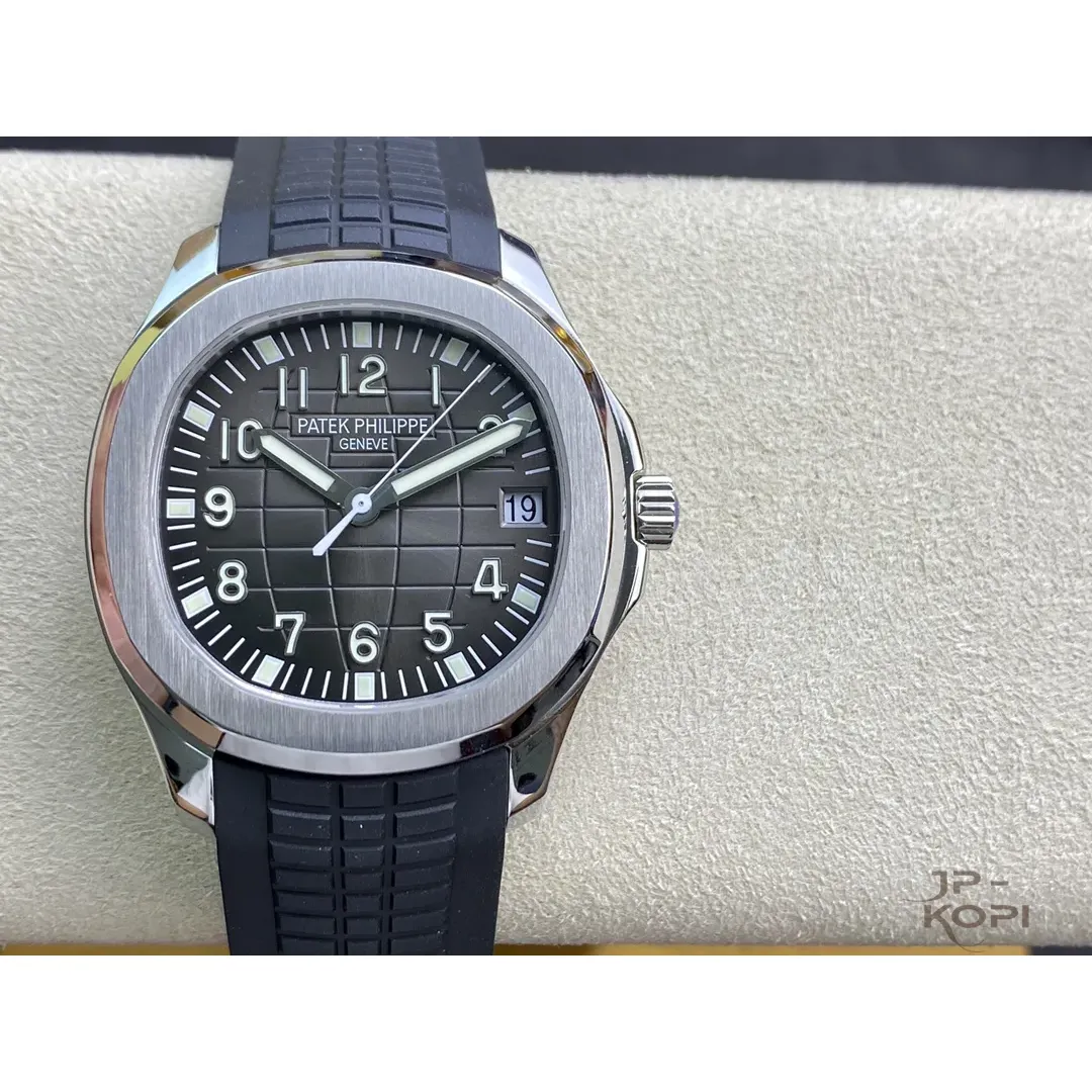 パテック・フィリップ アクアノート 5165A-001 38mm【ZF工場出品】