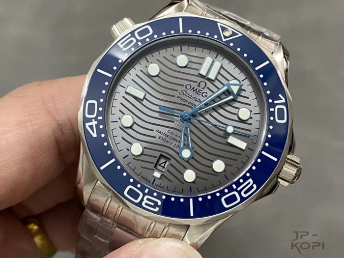 オメガ シーマスター ダイバー300M コーアクシャル マスタークロノメーター 210.30.42.20.06.001【VS工場出品】 - 画像 (3)