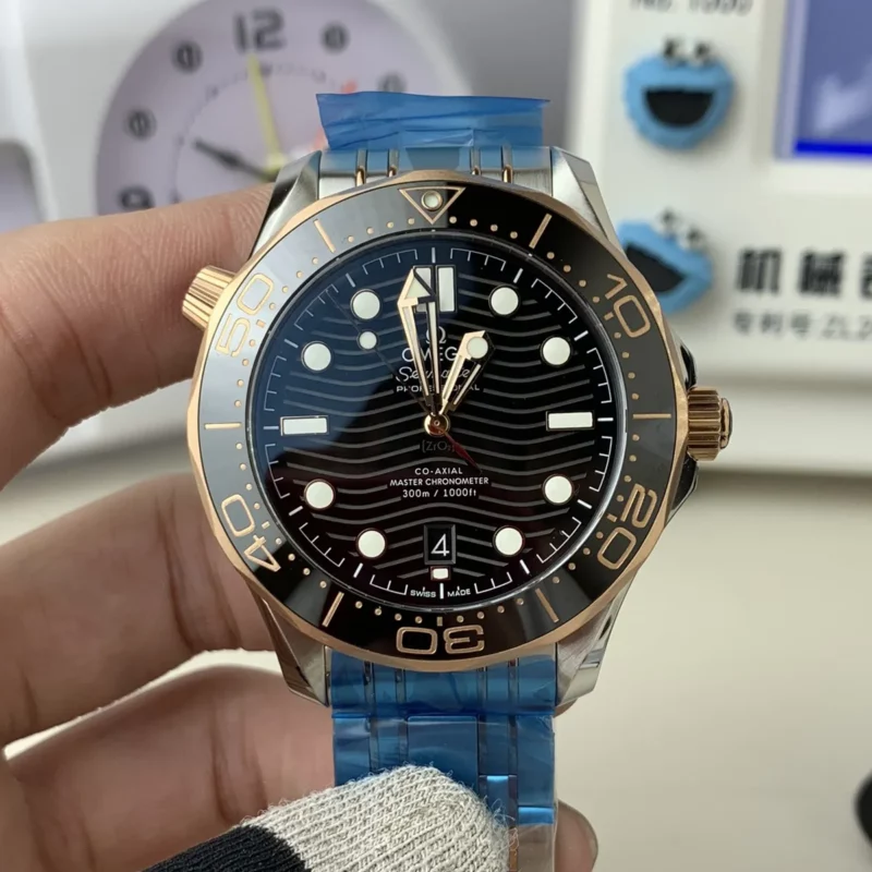 オメガ シーマスター ダイバー300M コーアクシャル マスタークロノメーター 210.20.42.20.01.001【VS工場出品】