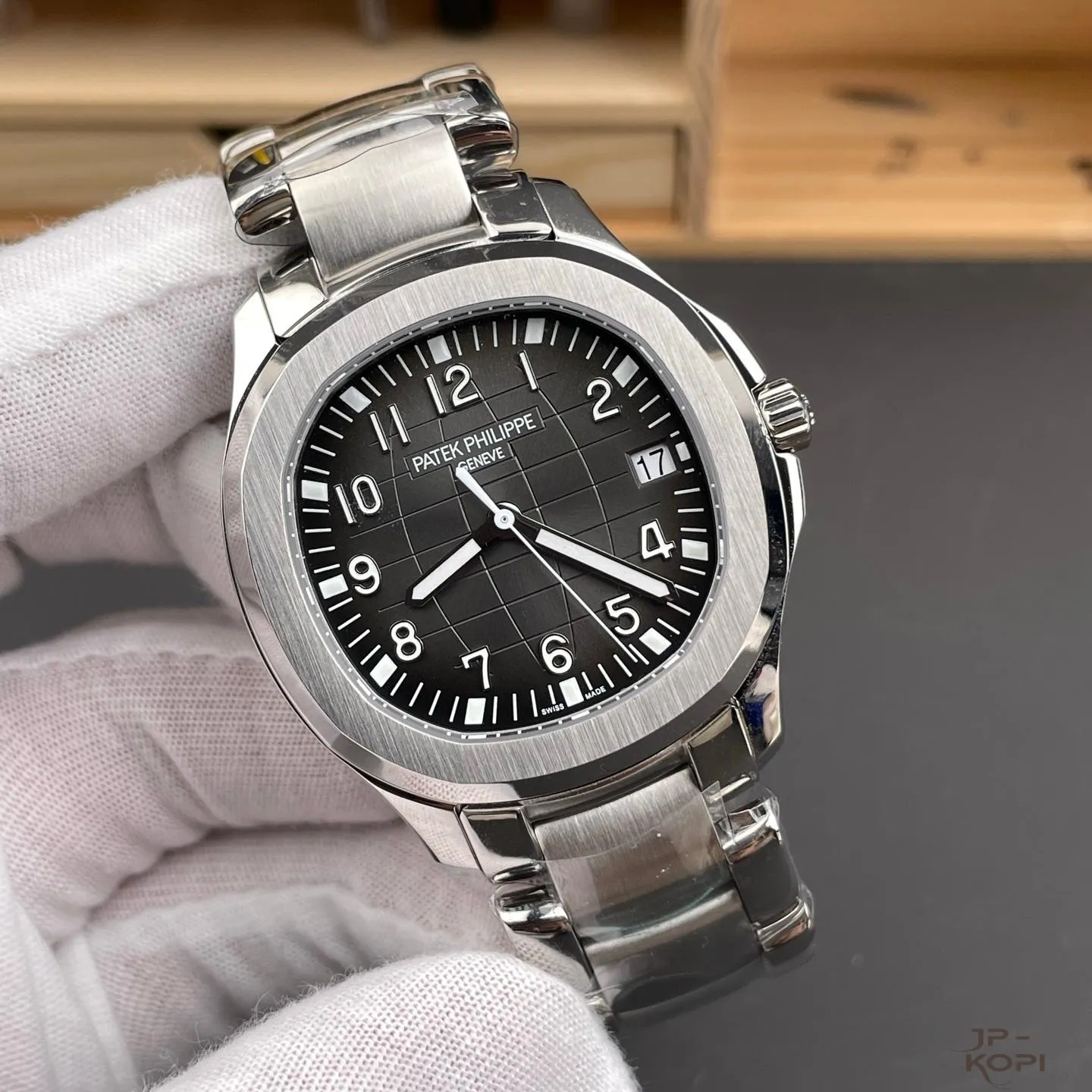 パテック・フィリップ アクアノート 5167/1A-001|ブラックダイアル×ステンレスブレス×Cal.324【3K工場製高品質腕時計】 - 画像 (3)