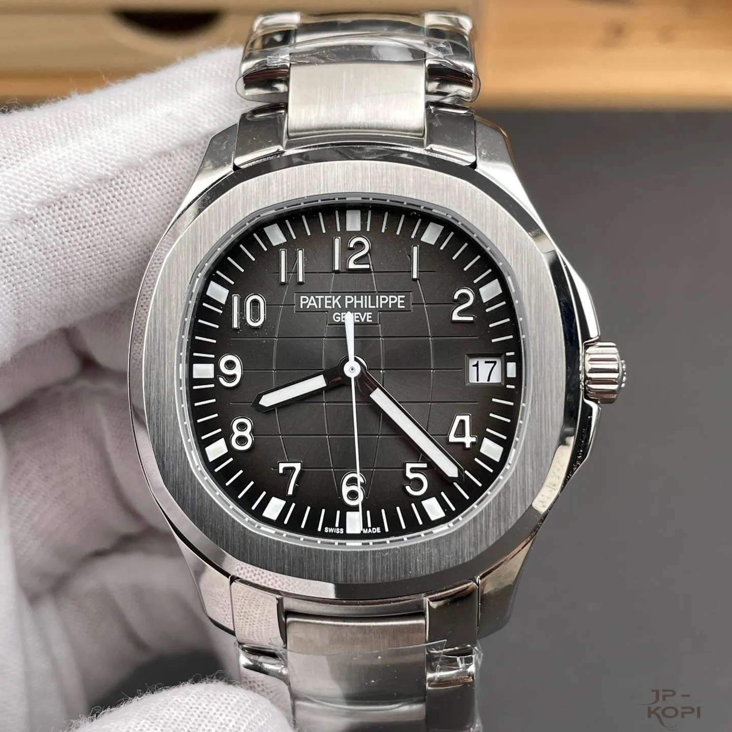 パテック・フィリップ アクアノート 5167/1A-001|ブラックダイアル×ステンレスブレス×Cal.324【3K工場製高品質腕時計】 - 画像 (4)