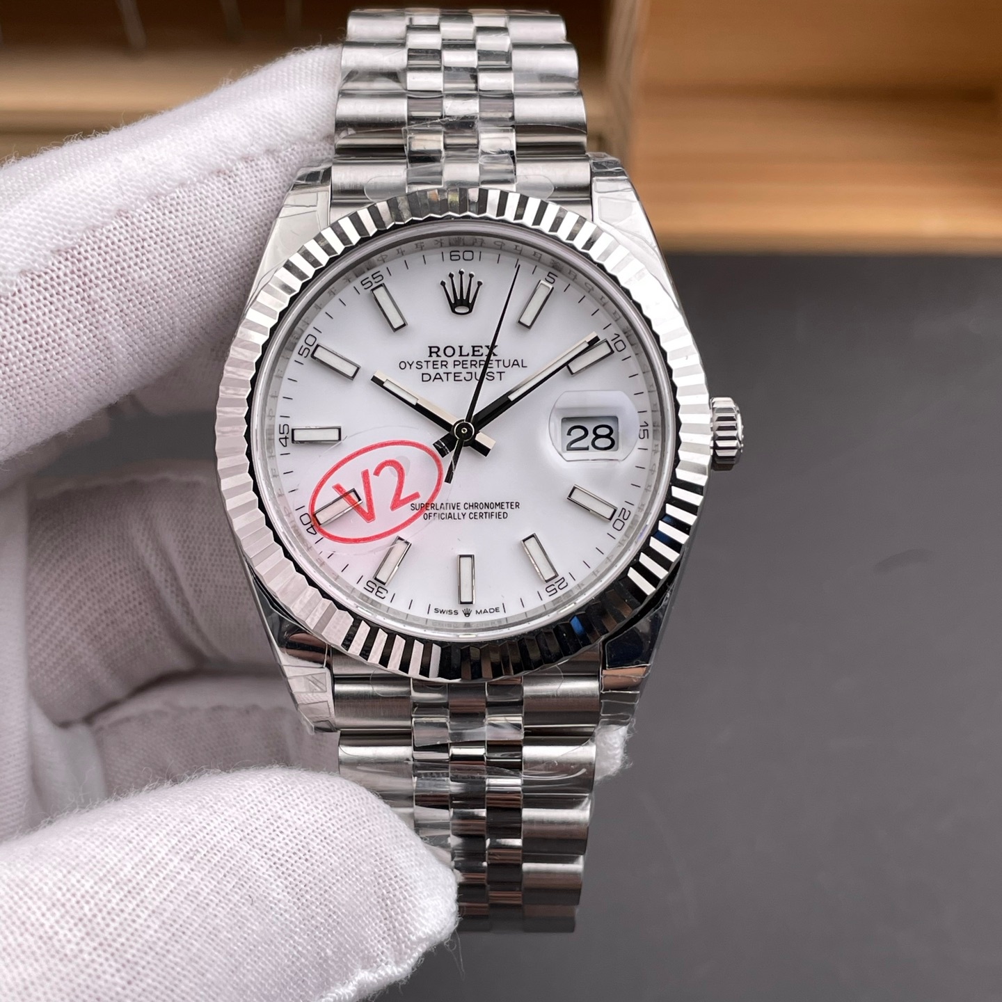 ロレックス デイトジャスト 126334|ホワイトダイアル 41mm ジュビリーブレス フルーテッドベゼル【VS工場製】 - 画像 (2)