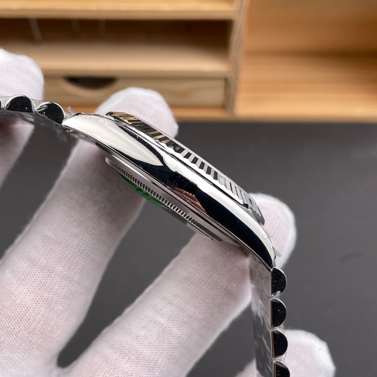 ロレックス デイトジャスト 126334|ホワイトダイアル 41mm ジュビリーブレス フルーテッドベゼル【VS工場製】 - 画像 (6)