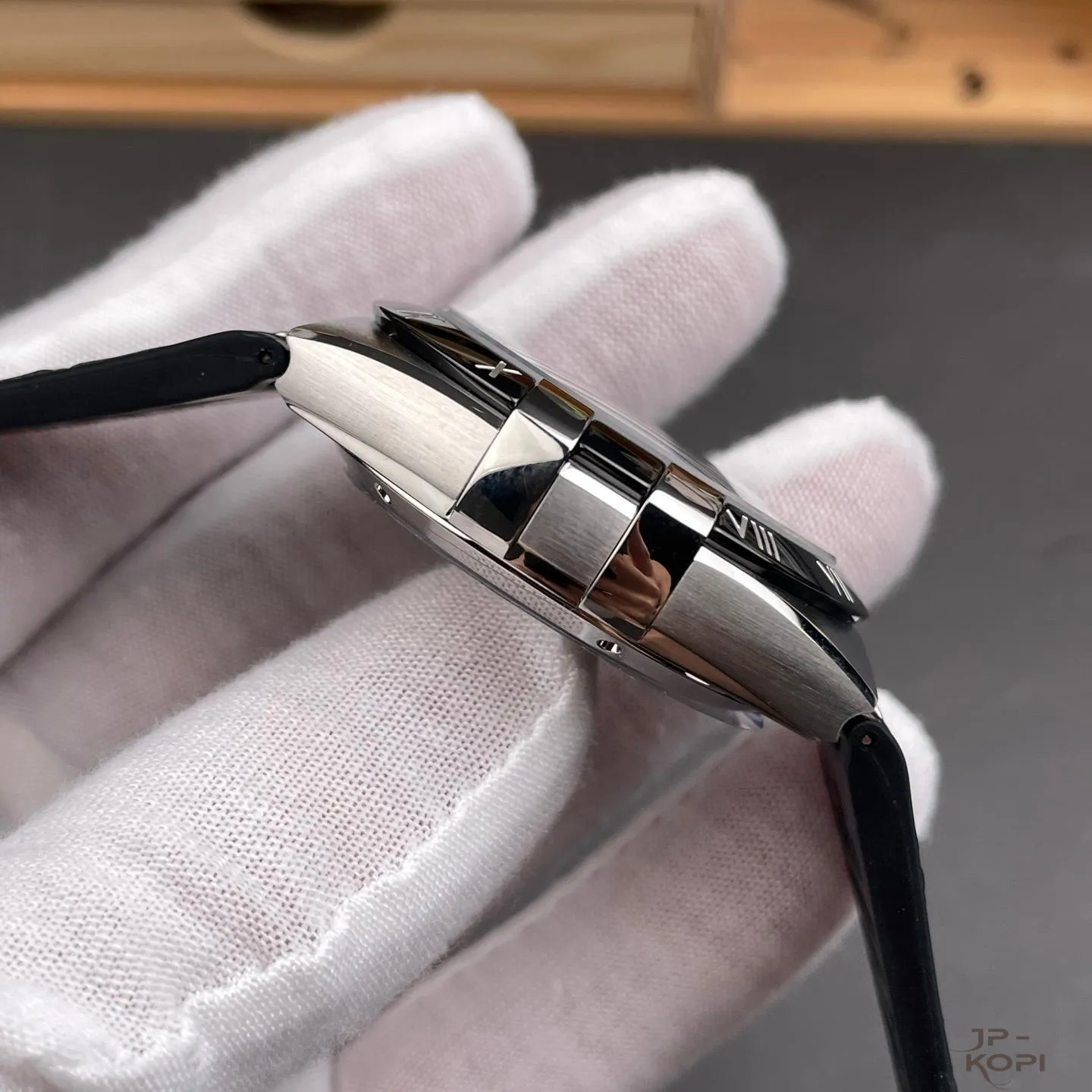 オメガ コーアクシャル マスター クロノメーター 41mm 131.33.41.21.06.001 ブラック×シルバー【VS工場出品】 - 画像 (5)