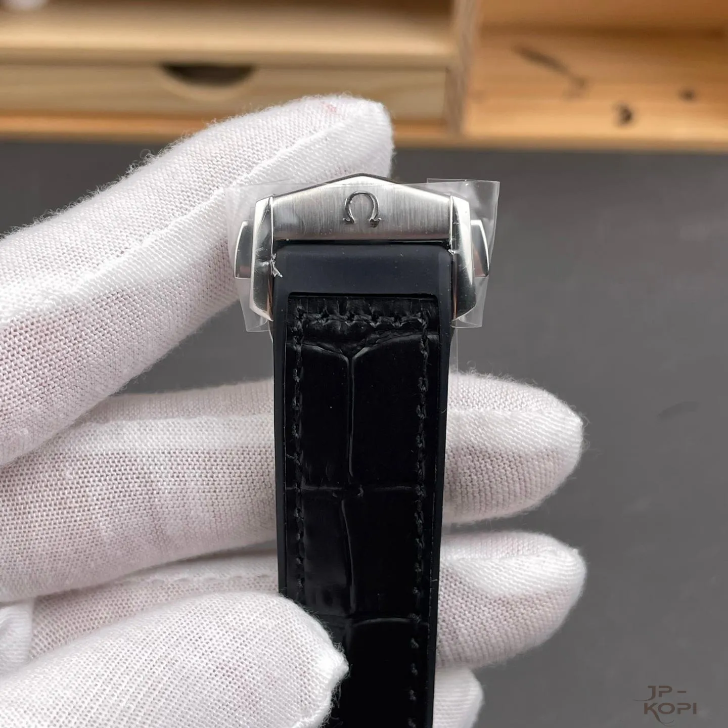 オメガ コーアクシャル マスター クロノメーター 41mm 131.33.41.21.06.001 ブラック×シルバー【VS工場出品】 - 画像 (8)