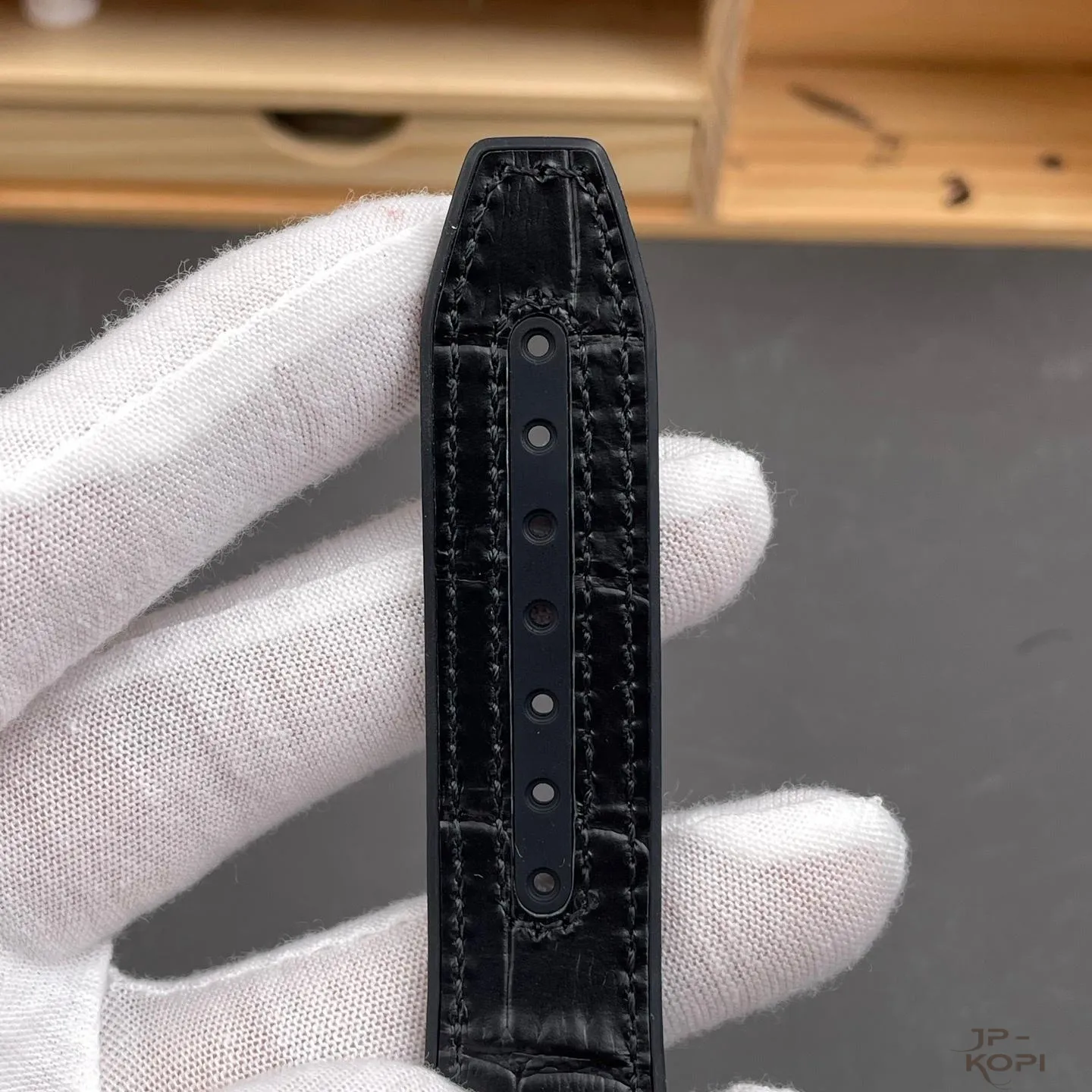 オメガ コーアクシャル マスター クロノメーター 41mm 131.33.41.21.06.001 ブラック×シルバー【VS工場出品】 - 画像 (9)