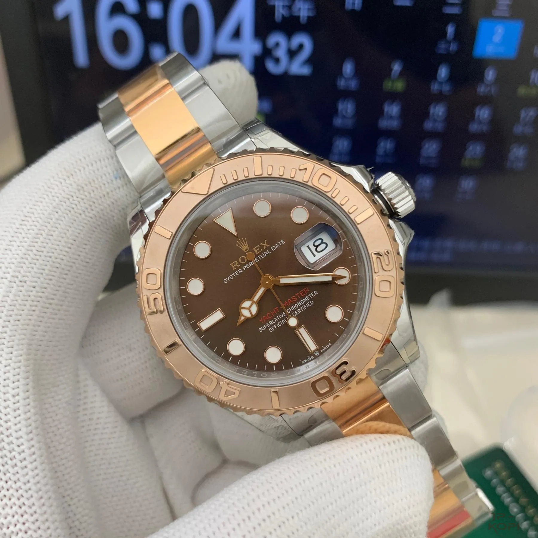 ロレックス ヨットマスター 40 126621|チョコレートダイアル 丹東Cal.3235【VS工場製 高品質コピー腕時計】 - 画像 (3)