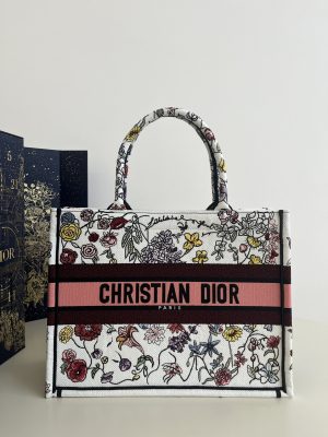 【DIOR BOOK TOTE ミディアム バッグ】Florilegio エンブロイダリー M1296ZEMF_M933