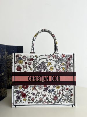 【DIOR BOOK TOTE ラージ バッグ】Florilegio エンブロイダリー M1286ZEMF_M933