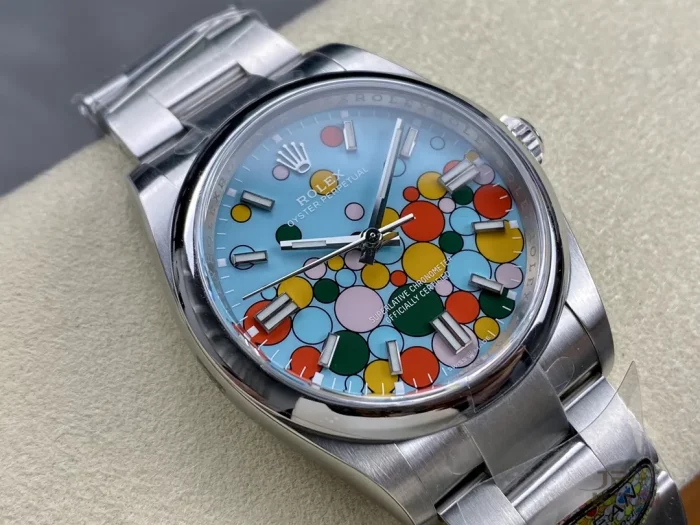 ロレックス オイスターパーペチュアル 126000 セレブレーション モチーフ 36mm【CLEAN工場出品】 - 画像 (2)