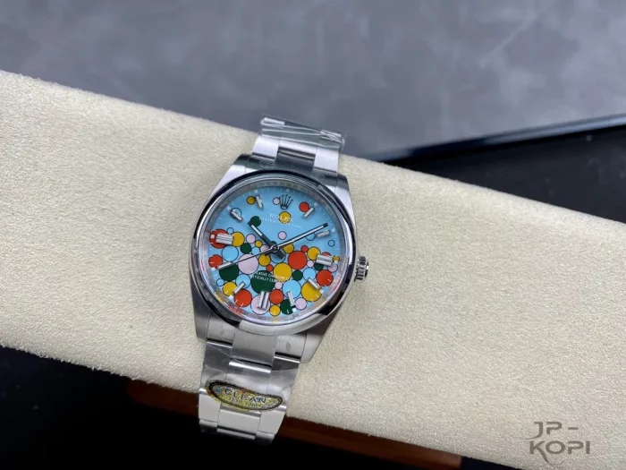 ロレックス オイスターパーペチュアル 126000 セレブレーション モチーフ 36mm【CLEAN工場出品】 - 画像 (4)
