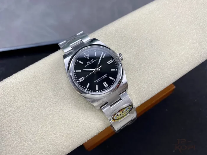 ロレックス オイスターパーペチュアル 126000 ブラック 36mm【CLEAN工場出品】 - 画像 (5)