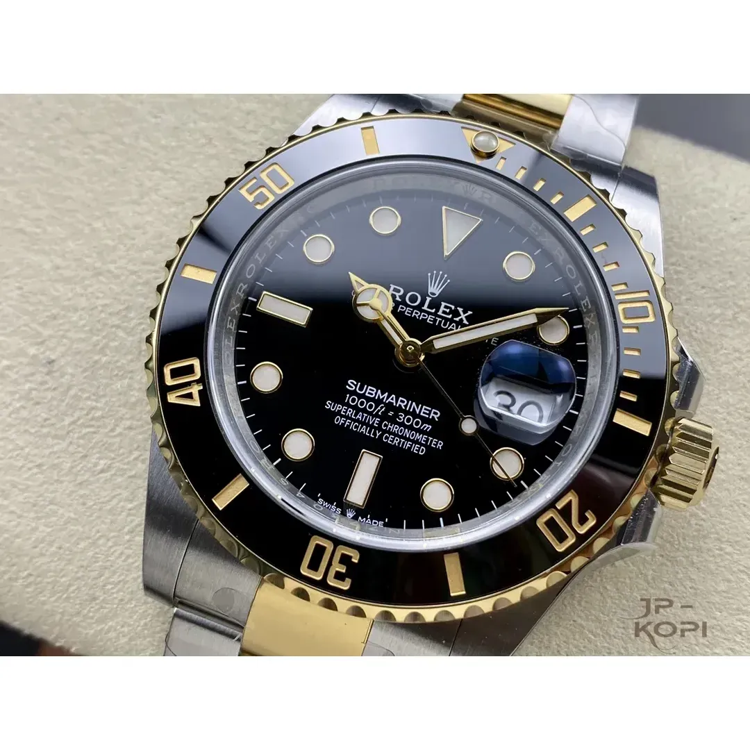 ロレックス サブマリーナーデイト 126613LN-0002|ブラックダイアル×コンビブレス 41mm 【Clean工場出品】 - 画像 (4)