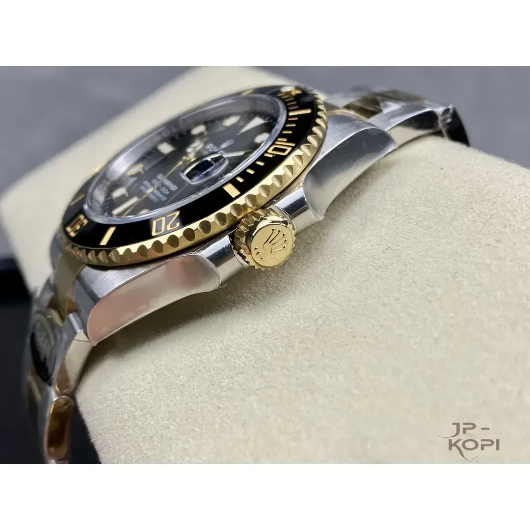 ロレックス サブマリーナーデイト 126613LN-0002|ブラックダイアル×コンビブレス 41mm 【Clean工場出品】 - 画像 (8)