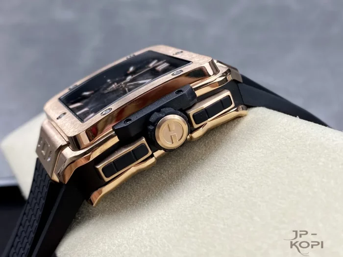 ウブロ HUBLOT スクエア バン ウニコ キングゴールド 821.OX.0180.RX【BBF工場出品】 - 画像 (6)