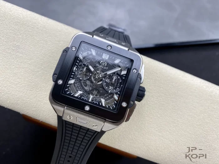 ウブロ HUBLOTスクエアバン ウニコ チタニウムセラミック 821.NM.0170.RX【BBF工場出品】 - 画像 (4)