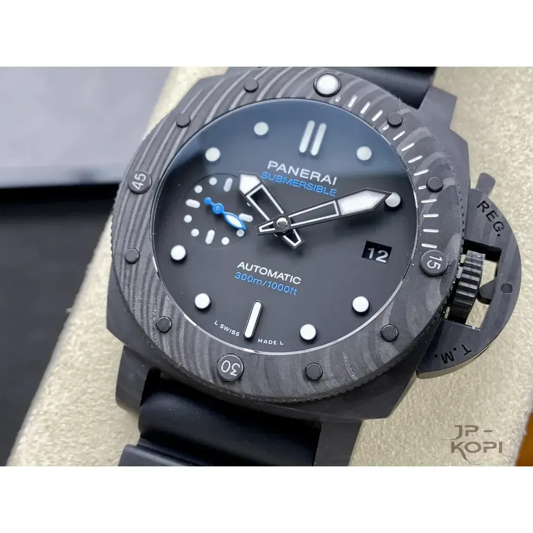 パネライ オフィチーネ サブマーシブル PAM02231|カーボテック ブラック文字盤 42MM【VS工場製】 - 画像 (4)