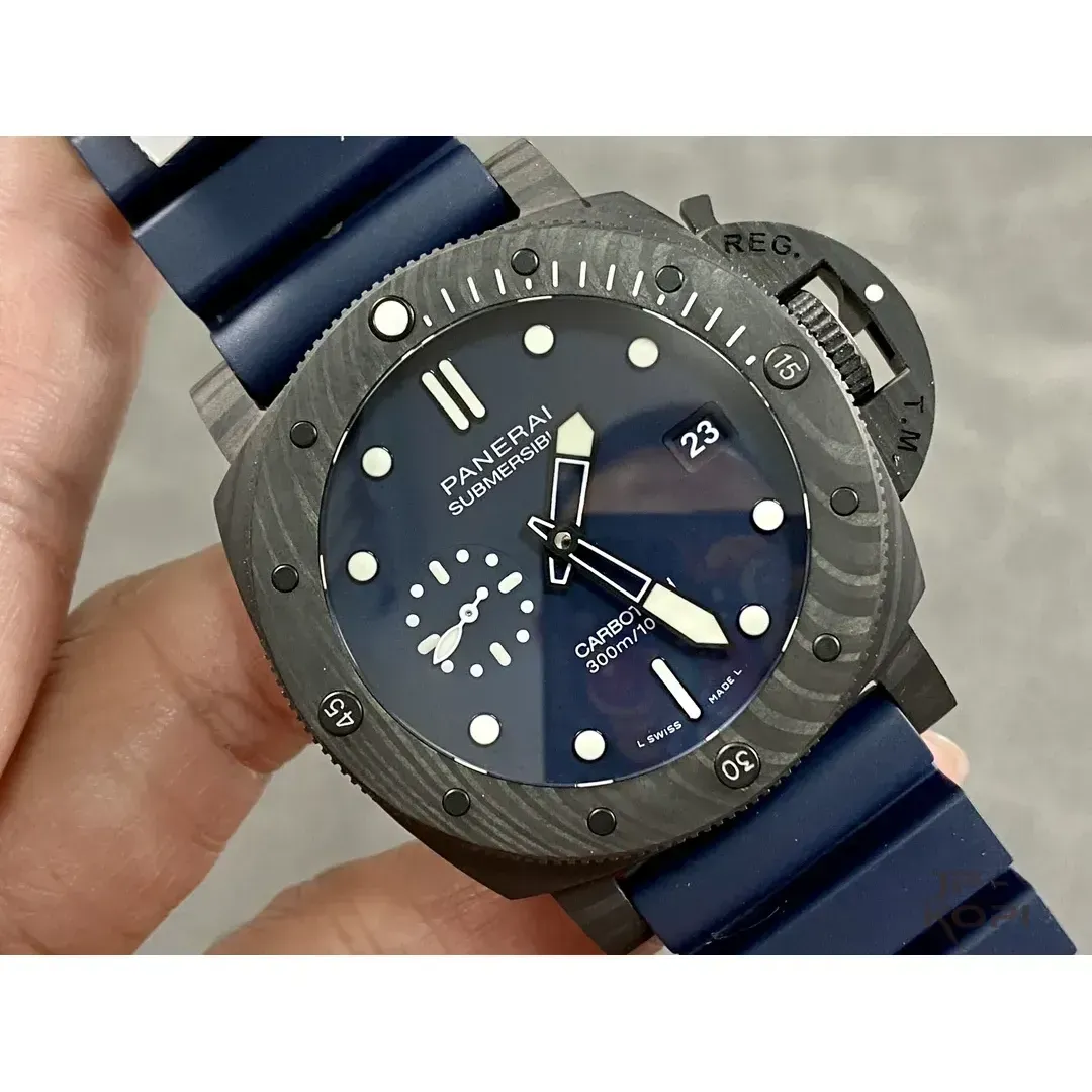 パネライ サブマーシブル PAM01232|クアランタクアトロ カーボテック ブルー アビッソ【VS工場出品】 - 画像 (3)