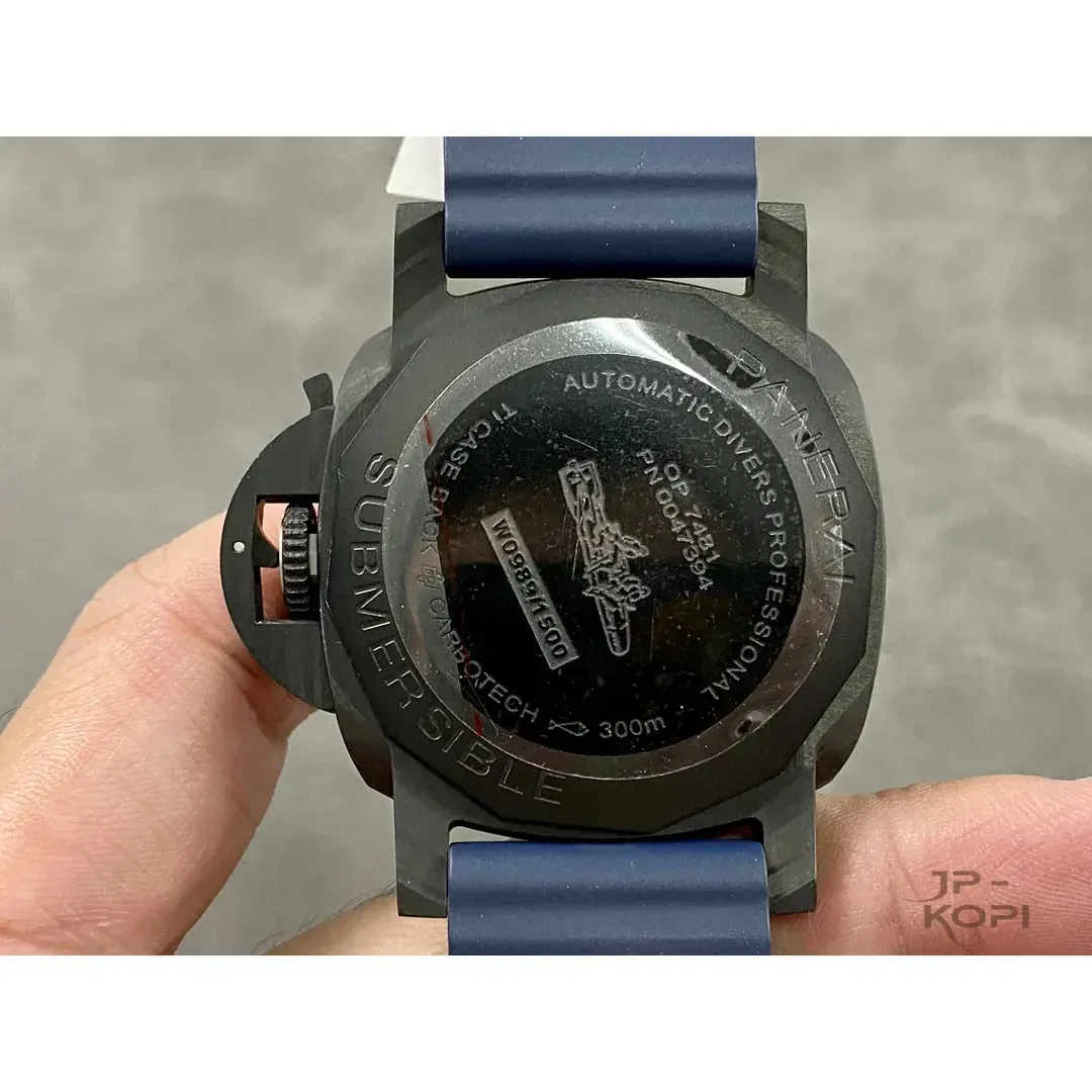 パネライ サブマーシブル PAM01232|クアランタクアトロ カーボテック ブルー アビッソ【VS工場出品】 - 画像 (8)