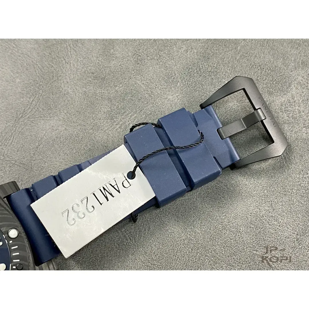 パネライ サブマーシブル PAM01232|クアランタクアトロ カーボテック ブルー アビッソ【VS工場出品】 - 画像 (9)