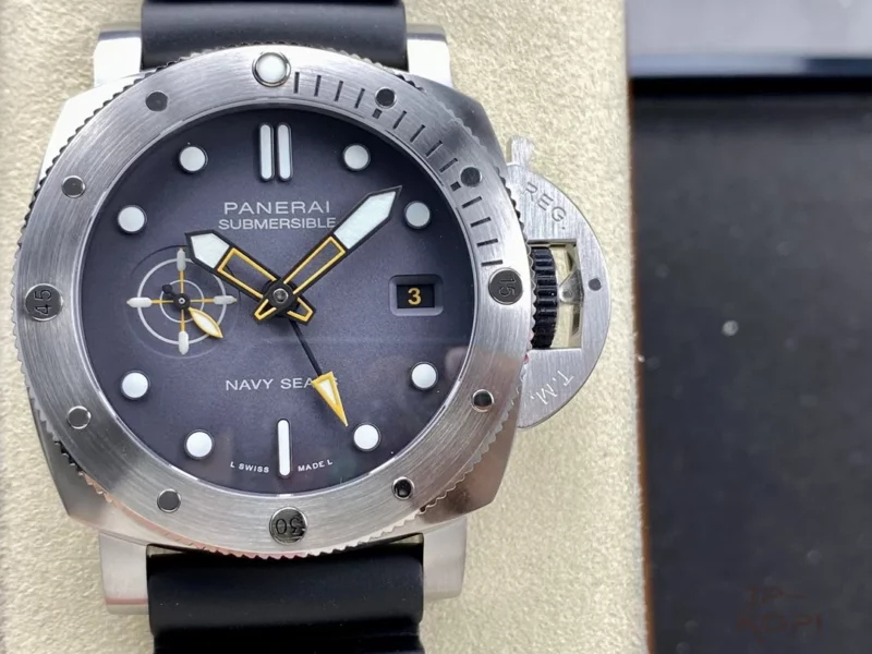 パネライ サブマーシブル Gmt ネイビーシールズ PAM01323 - 44mm【VS工場出品】