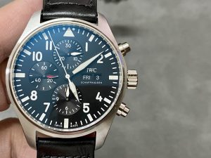 IWC インターナショナルウォッチカンパニー パイロットウォッチ クロノグラフ IW377709【ZF工場出品】