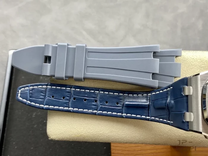 オーデマピゲ ロイヤルオーク オフショア クロノグラフ 42MM 26170ST.OO.D305CR.01【APF工場出品】 - 画像 (9)