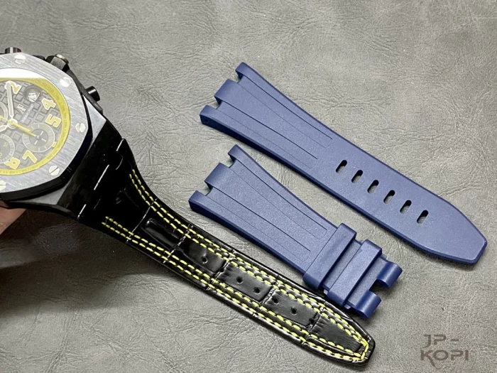 オーデマ・ピゲロイヤルオーク オフショアクロノ バンブルビー 42MM 26176FO.OO.D101CR.02 【APF工場出品】 - 画像 (9)
